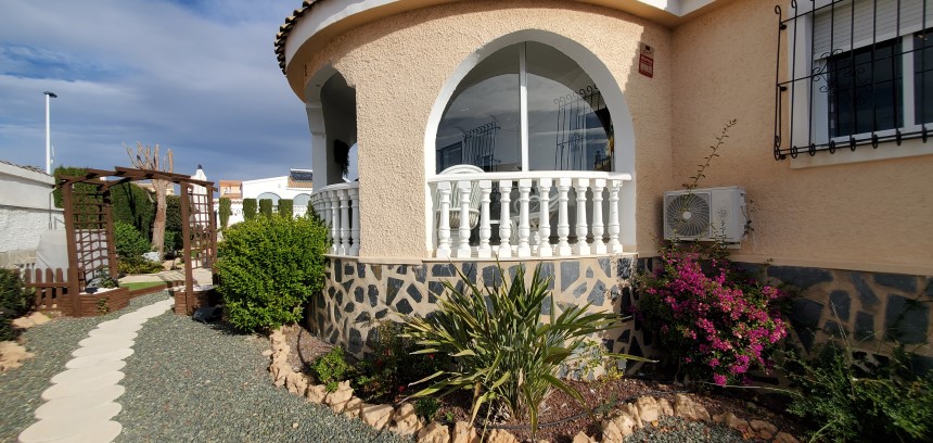 3 Bedroom, 3 Bathroom Villa in Murcia