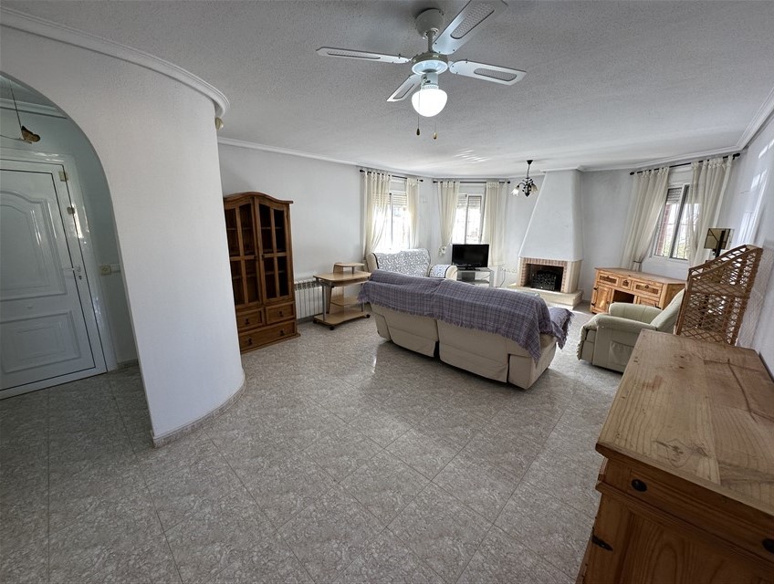 3 Bedroom, 2 Bathroom Villa in Murcia