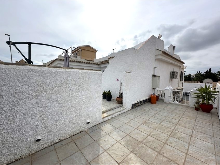 3 Bedroom, 2 Bathroom Villa in Murcia