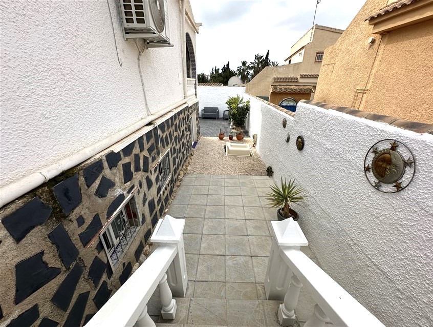 3 Bedroom, 2 Bathroom Villa in Murcia