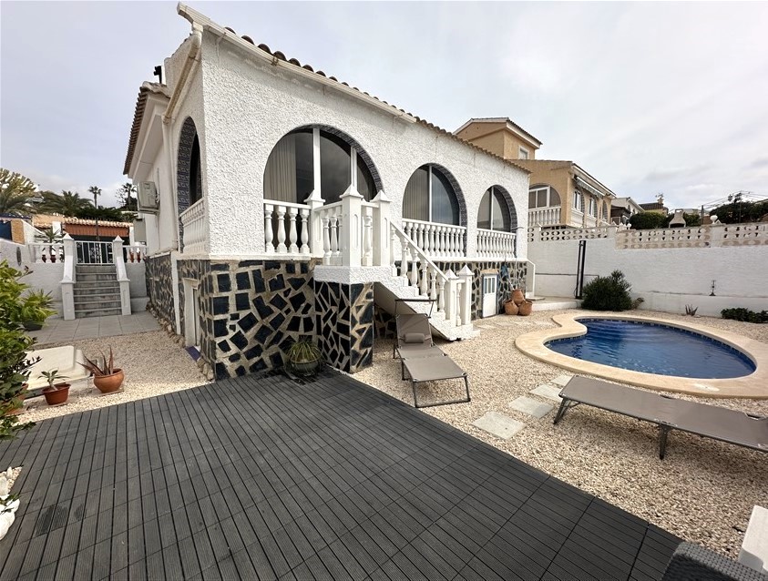 3 Bedroom, 2 Bathroom Villa in Murcia