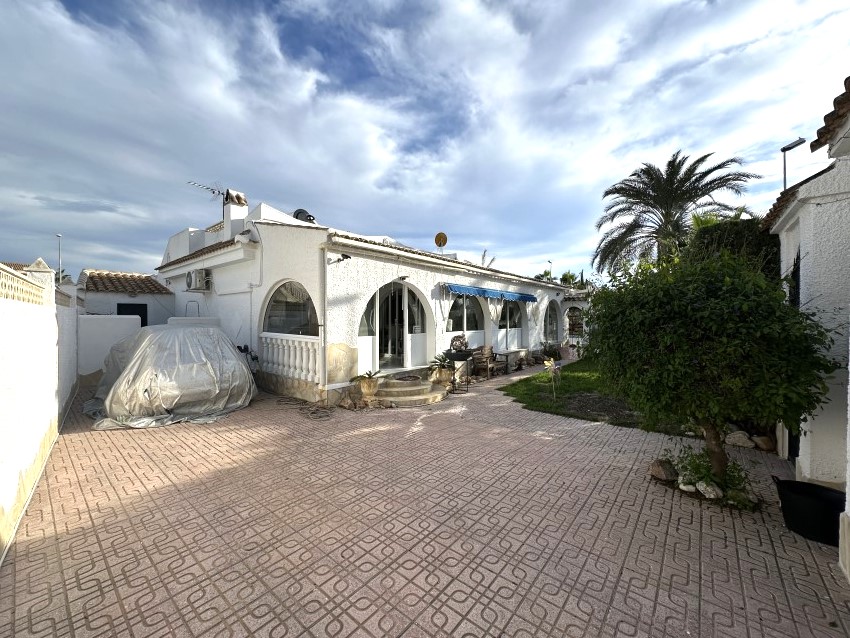 3 Bedroom, 3 Bathroom Bungalow in Murcia