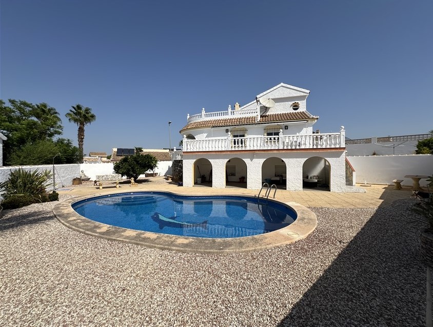 3 Bedroom, 3 Bathroom Villa in Murcia