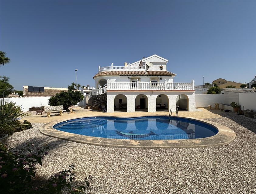3 Bedroom, 3 Bathroom Villa in Murcia