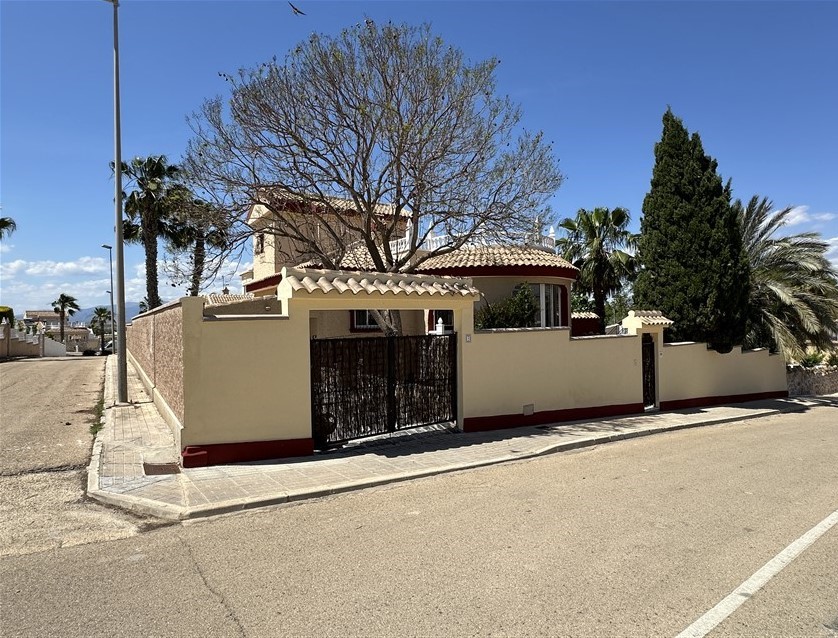 3 Bedroom, 3 Bathroom Villa in Murcia