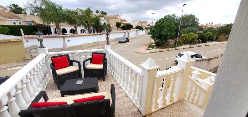 3 Bedroom, 2 Bathroom Villa in Murcia
