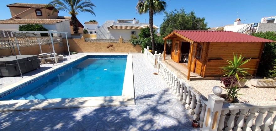 3 Bedroom, 3 Bathroom Villa in Murcia