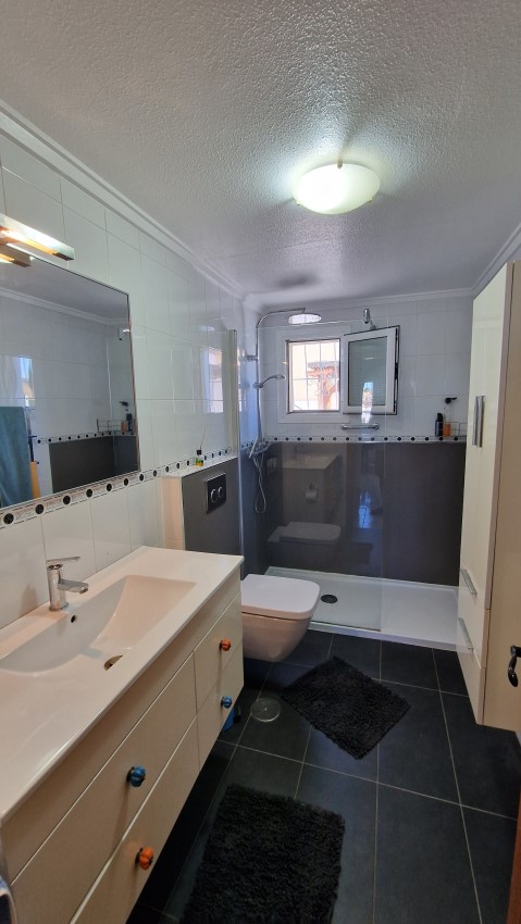 3 Bedroom, 3 Bathroom Villa in Murcia
