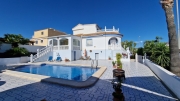 3 Bedroom, 3 Bathroom Villa in Murcia