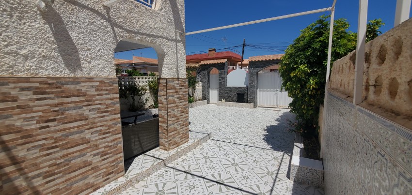 6 Bedroom, 3 Bathroom Duplex in Murcia