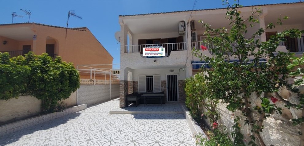 6 Bedroom, 3 Bathroom Duplex in Murcia