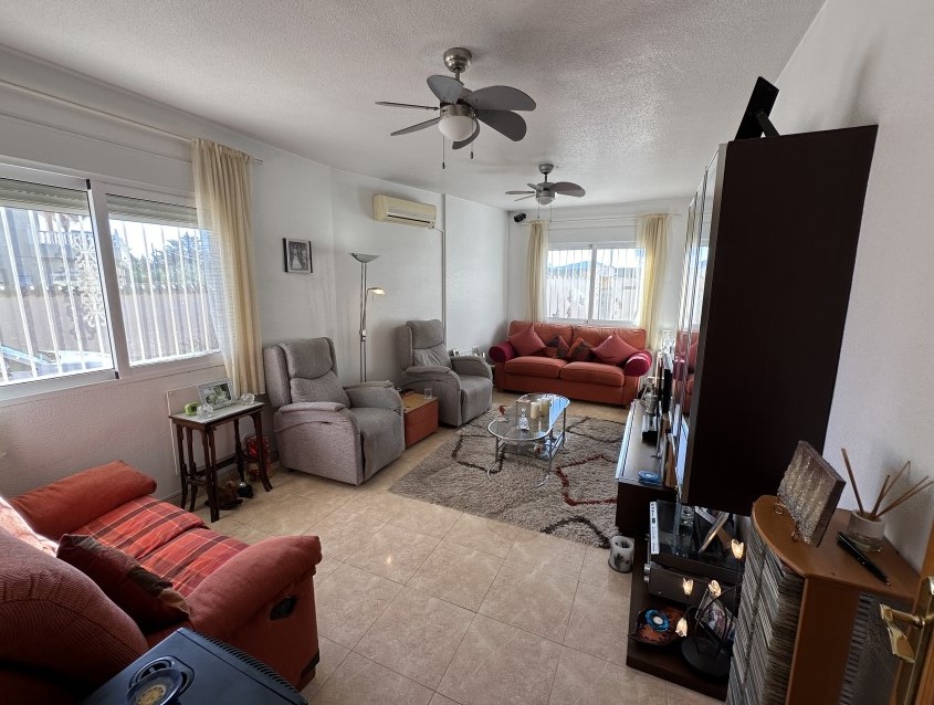 3 Bedroom, 2 Bathroom Bungalow in Murcia