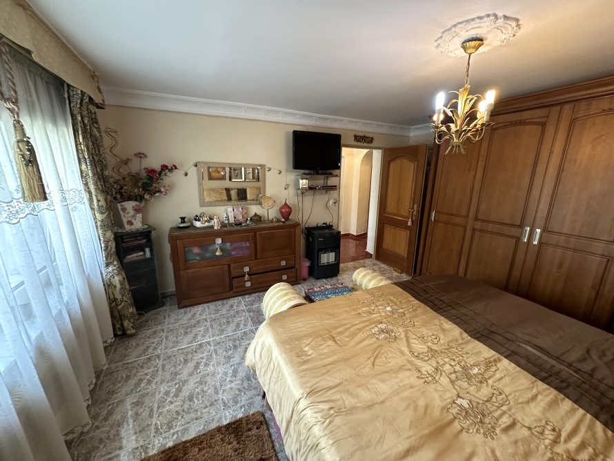 5 Bedroom, 2 Bathroom Villa in Murcia