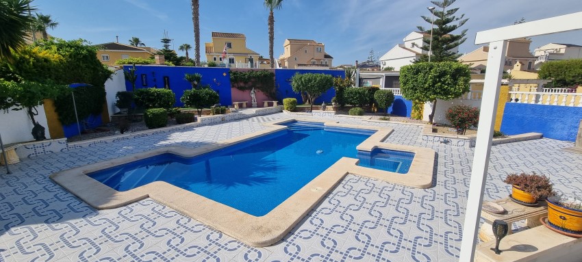 4 Bedroom, 3 Bathroom Villa in Murcia
