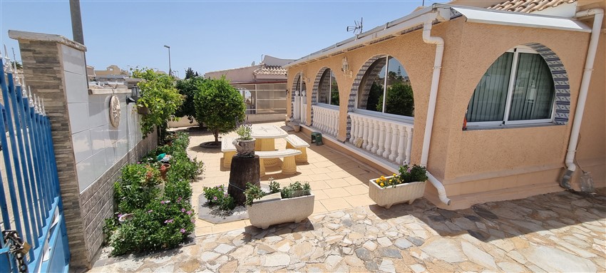 4 Bedroom, 2 Bathroom Villa in Murcia
