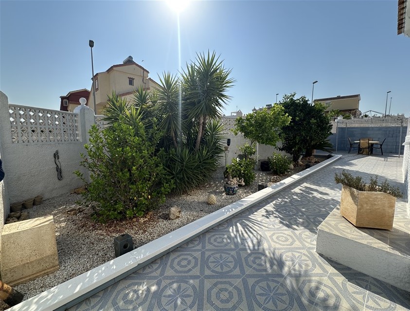 2 Bedroom, 2 Bathroom Villa in Murcia