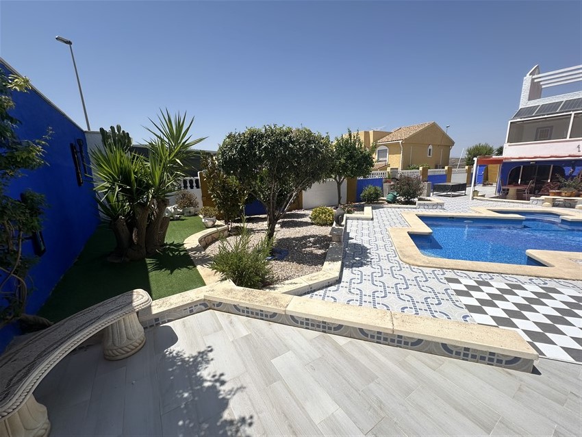 4 Bedroom, 3 Bathroom Villa in Murcia