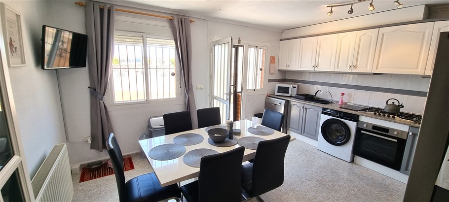 3 Bedroom, 2 Bathroom Villa in Murcia