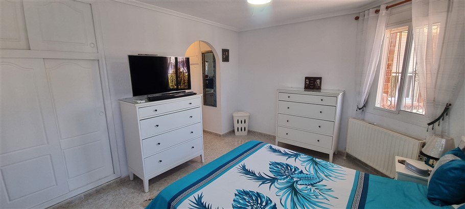 3 Bedroom, 2 Bathroom Villa in Murcia