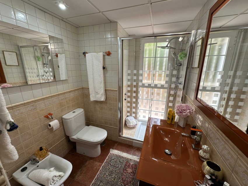 5 Bedroom, 3 Bathroom Villa in Murcia