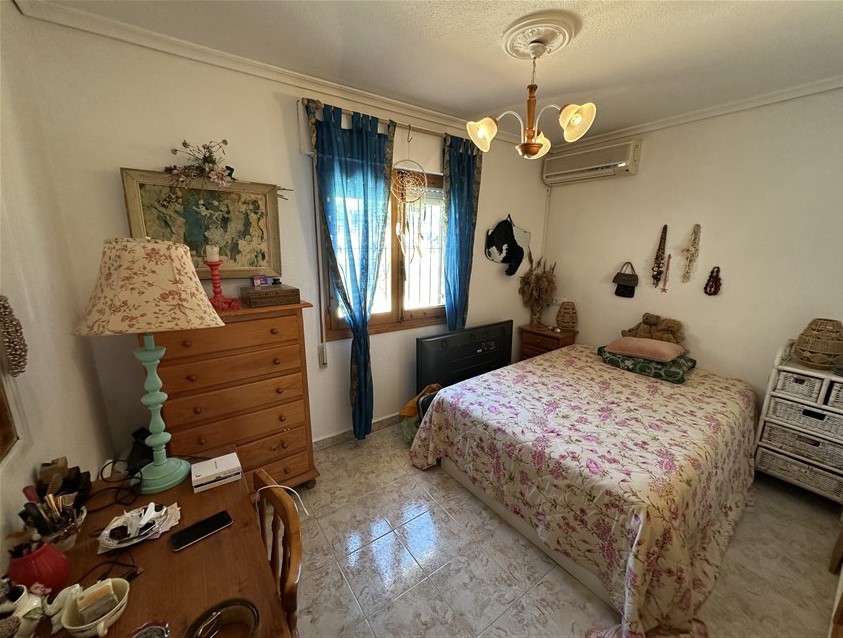 4 Bedroom, 2 Bathroom Villa in Murcia