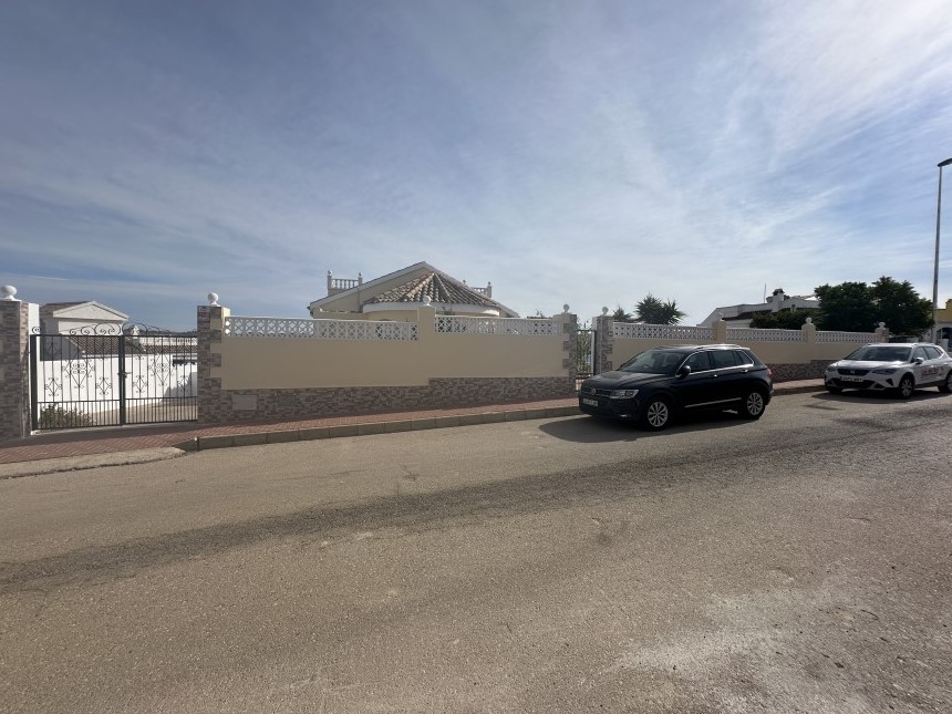 2 Bedroom, 2 Bathroom Villa in Murcia