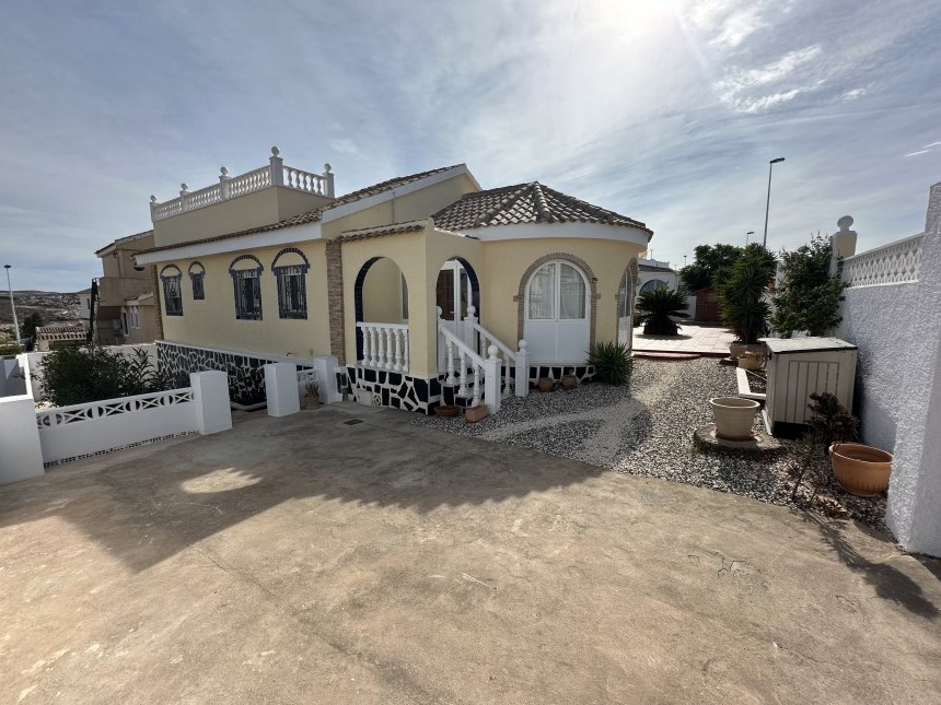 2 Bedroom, 2 Bathroom Villa in Murcia