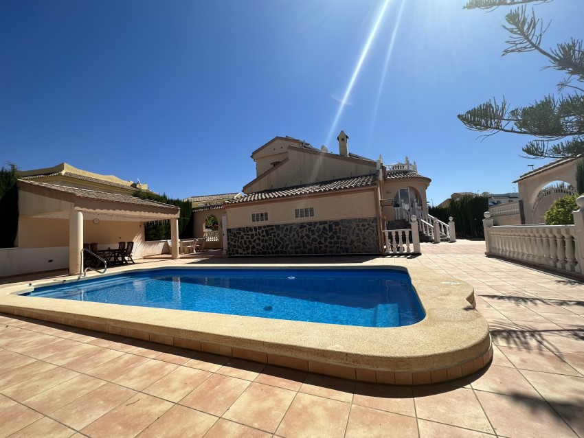 Camposol Neptuno Deluxe with Solar Panels and heated pool. in Camposol, 