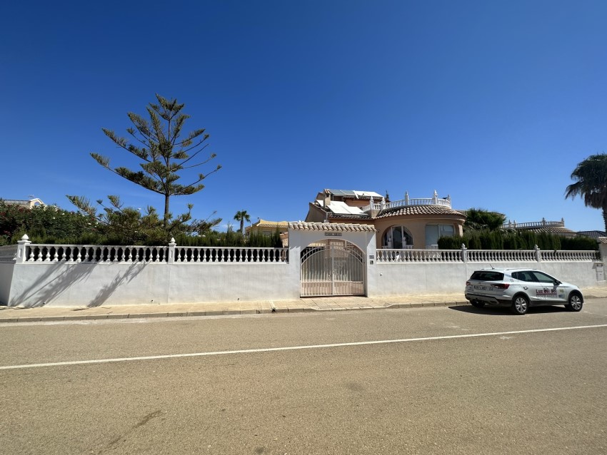 2 Bedroom, 2 Bathroom Villa in Murcia