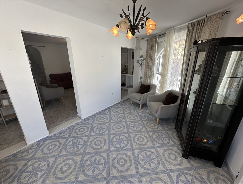 4 Bedroom, 4 Bathroom Villa in Murcia