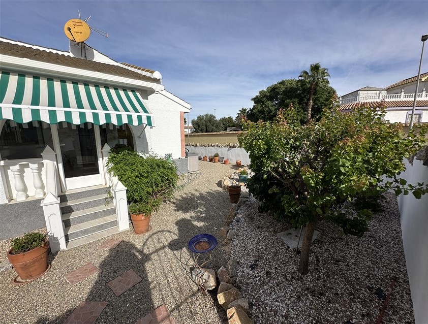 2 Bedroom, 2 Bathroom Bungalow in Murcia