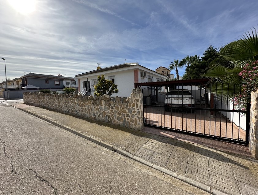 2 Bedroom, 2 Bathroom Bungalow in Murcia