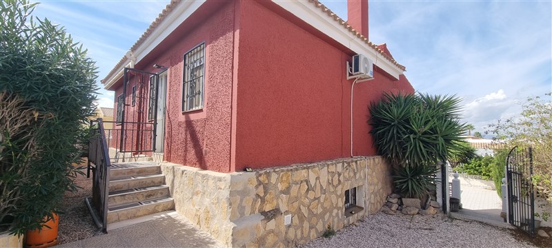3 Bedroom, 2 Bathroom Villa in Murcia