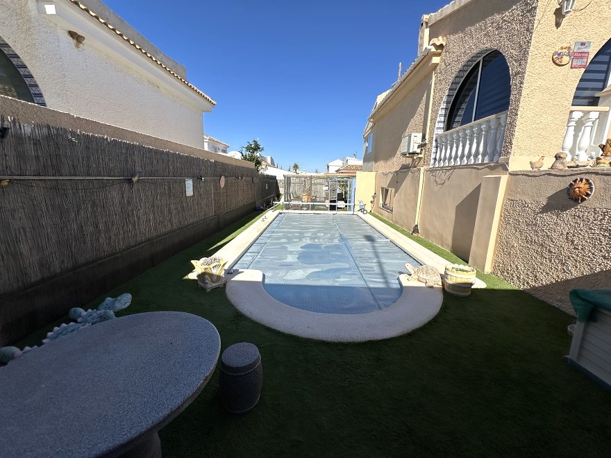 2 Bedroom, 2 Bathroom Villa in Murcia