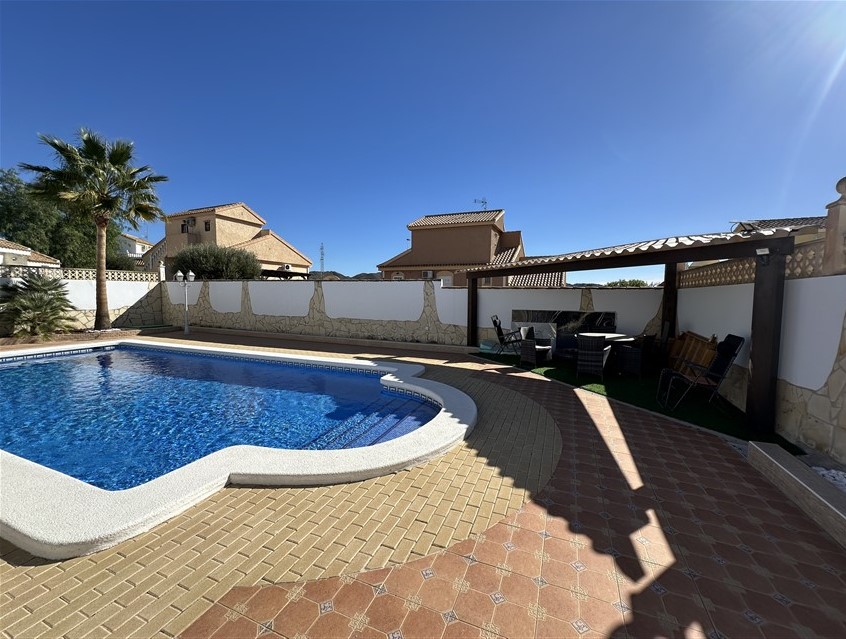 4 Bedroom, 4 Bathroom Villa in Murcia