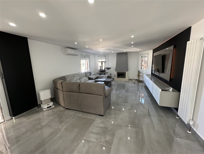 4 Bedroom, 4 Bathroom Villa in Murcia