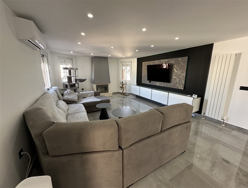 4 Bedroom, 4 Bathroom Villa in Murcia