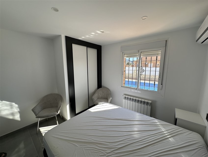 4 Bedroom, 4 Bathroom Villa in Murcia