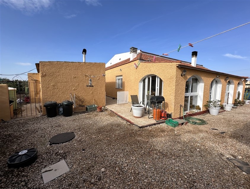 4 Bedroom, 2 Bathroom Finca in Murcia