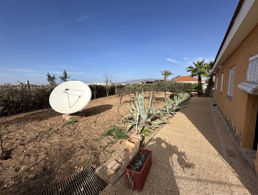 4 Bedroom, 2 Bathroom Finca in Murcia