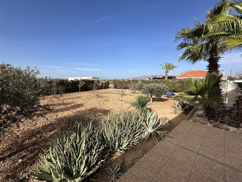 4 Bedroom, 2 Bathroom Finca in Murcia