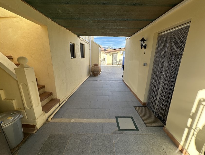 6 Bedroom, 6 Bathroom House in Murcia