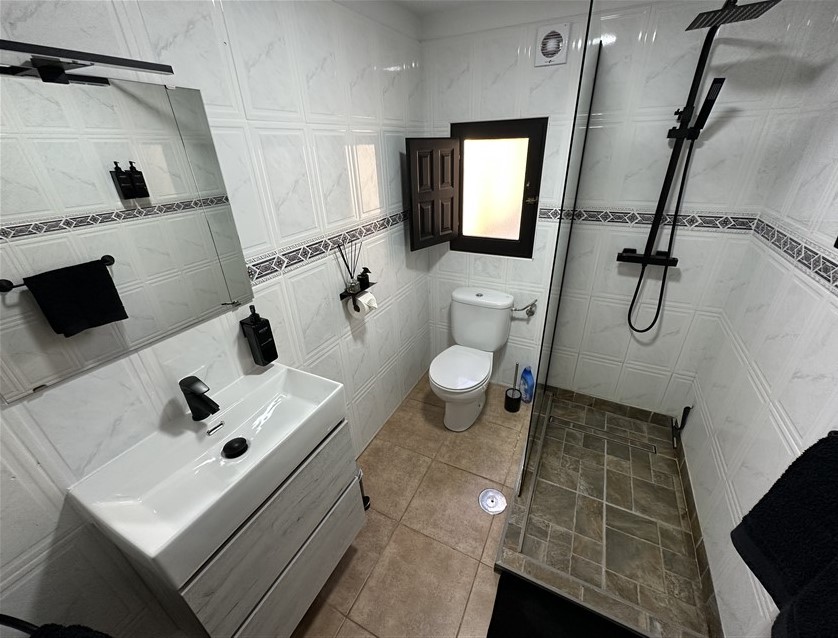 6 Bedroom, 6 Bathroom House in Murcia