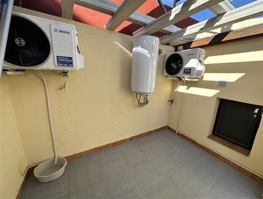 6 Bedroom, 6 Bathroom House in Murcia