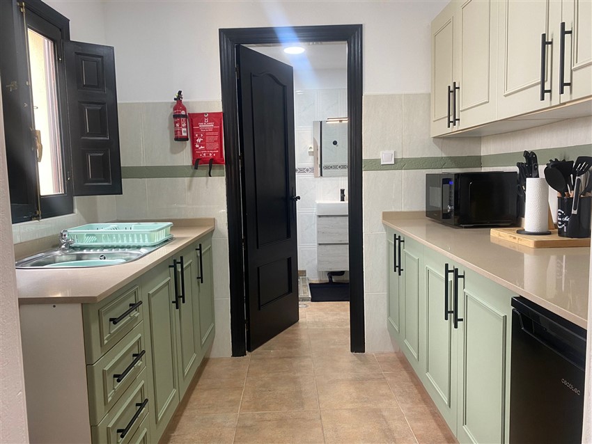 6 Bedroom, 6 Bathroom House in Murcia