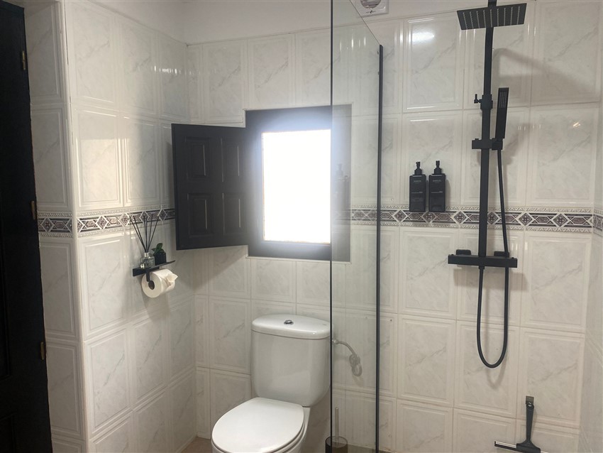 6 Bedroom, 6 Bathroom House in Murcia