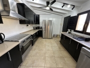 6 Bedroom, 6 Bathroom House in Murcia